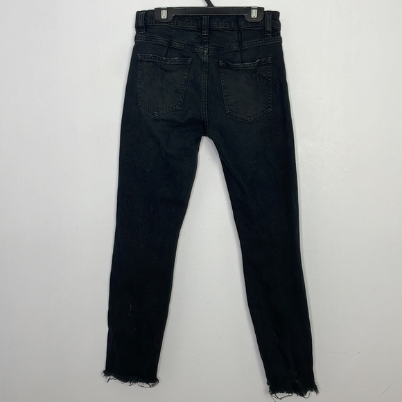 PISTOLA Nico very distressed ring zipper buttons fly cropped jeans - Picture 6 of 11